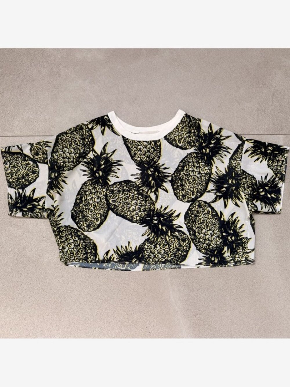 Zara White Pineapple Print Short Sleeve Top Size M